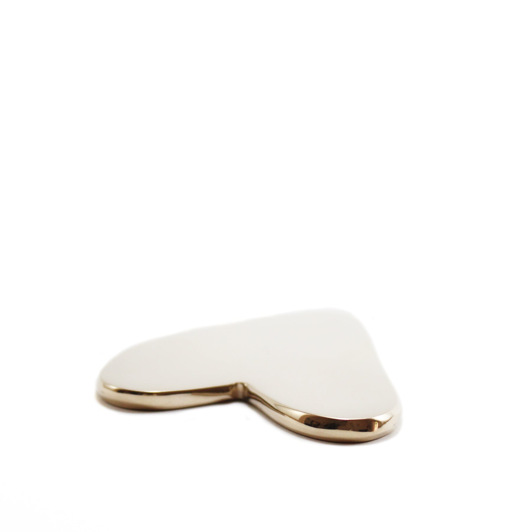 Kansa Gua Sha Ayurvédico en forma de Corazón