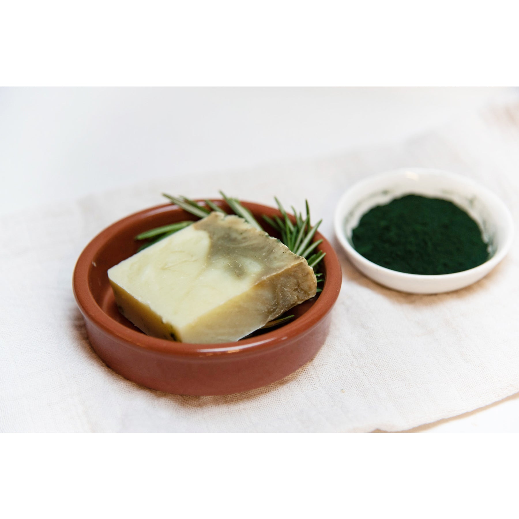 Sapone Naturale Rosmarino e Spirulina Fatto a Mano