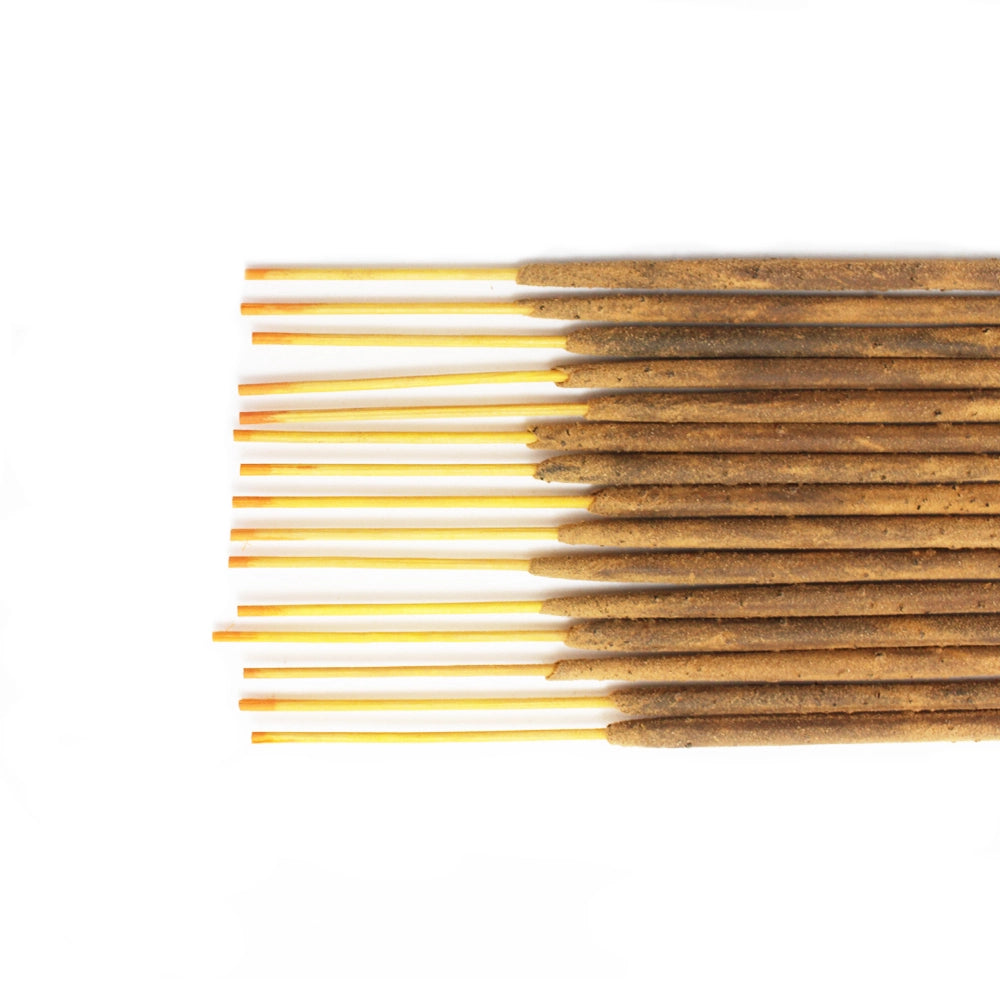 Paus de Incenso Naturais Artesanais de Cedro